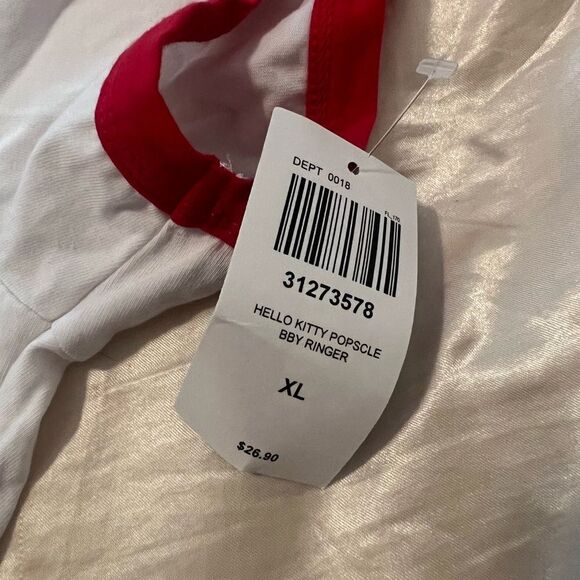 Hello Kitty red trim crop top tee in XL - Picture 5 of 6